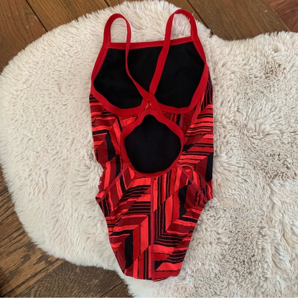 Speedo endurance competitive one piece swimsuit w/key hole back - Picture 4 of 4